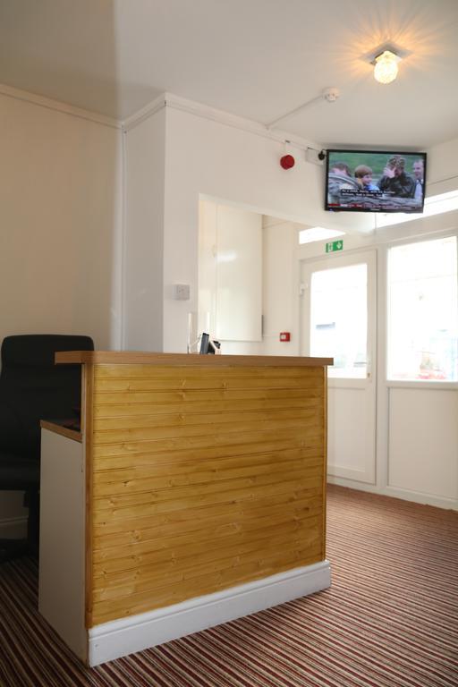Metro House Star Accommodation London Eksteriør billede
