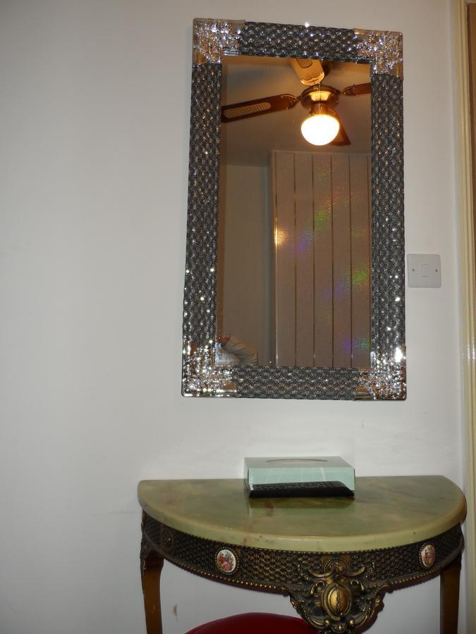 Metro House Star Accommodation London Eksteriør billede