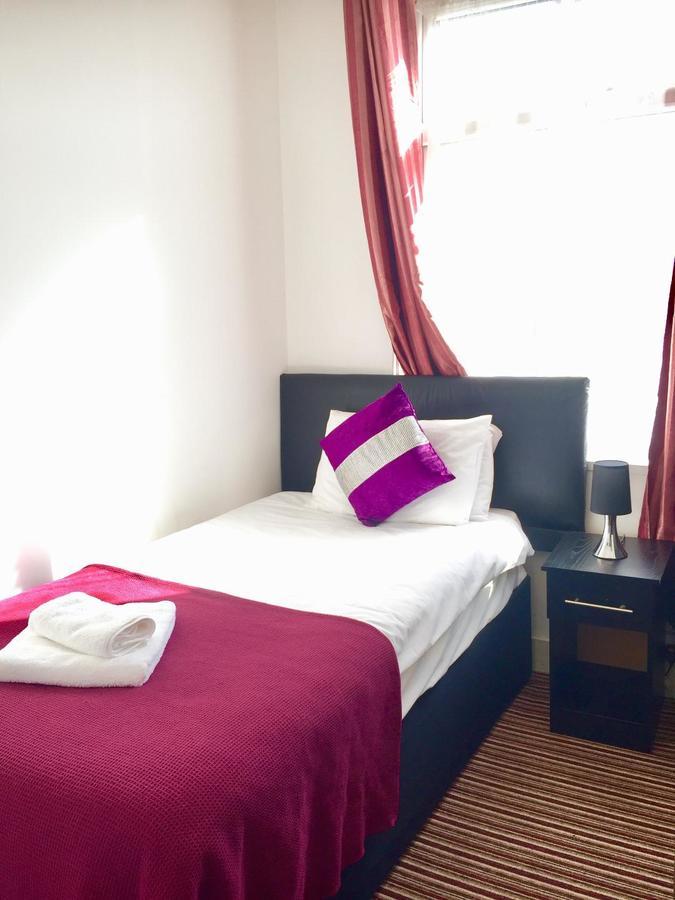 Metro House Star Accommodation London Eksteriør billede
