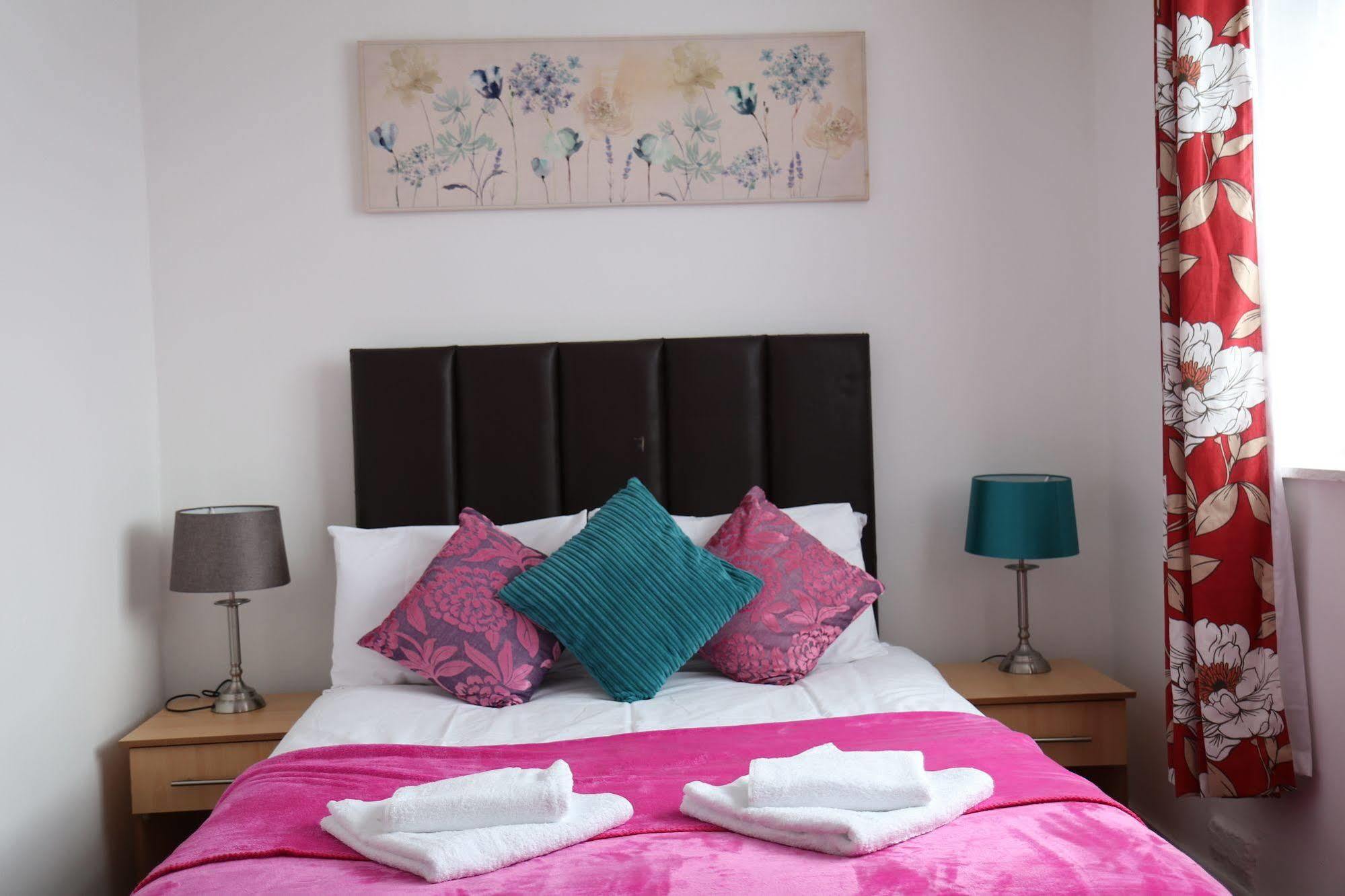 Metro House Star Accommodation London Eksteriør billede